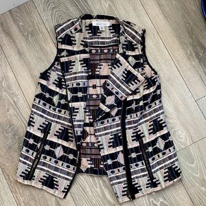 Kenneth Cole Reaction Black and Cream Patterned Vest